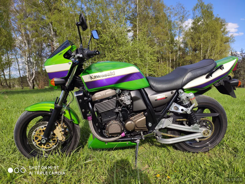 2001 Kawasaki Zrx 1200 R in Chodov 2