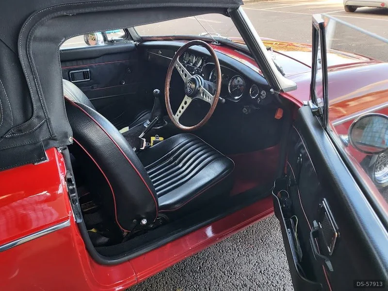 1972 MG B Roadster in Adstock 9
