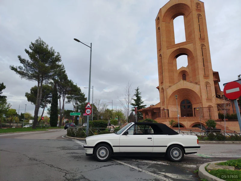1991 BMW E30 in Madrid 2