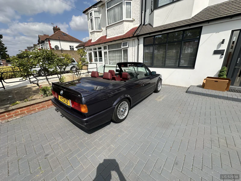 1991 BMW 3 Series in London 2