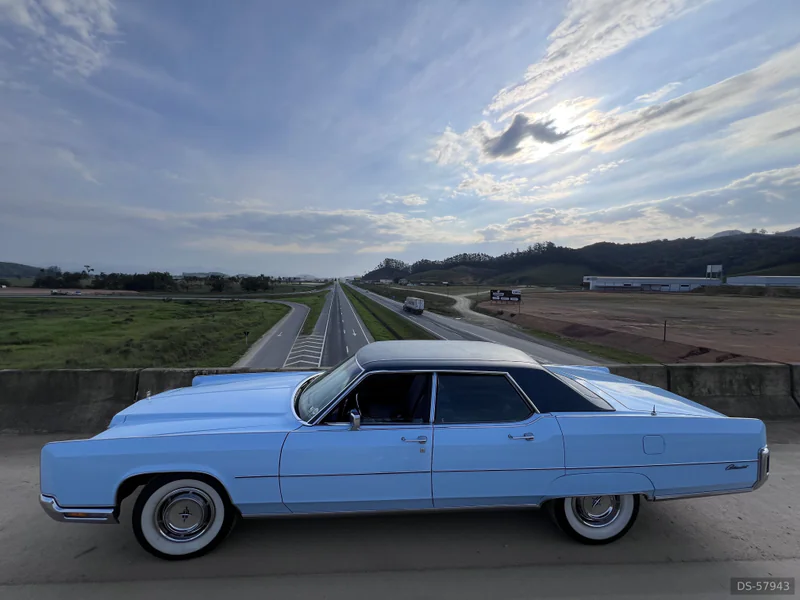 1972 Lincoln Continental in Blumenau 3