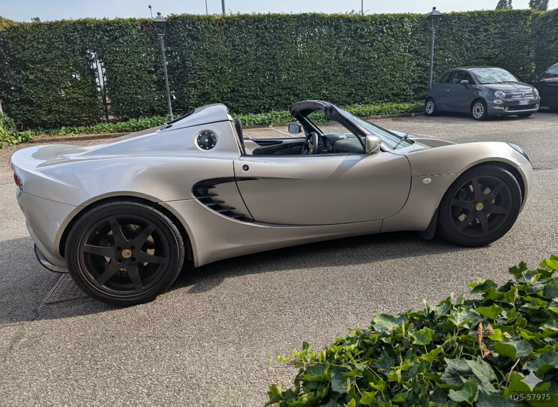 2003 Lotus Elise