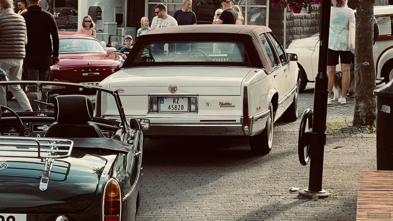1992 Cadillac Sedan Deville V8 in Tananger 3