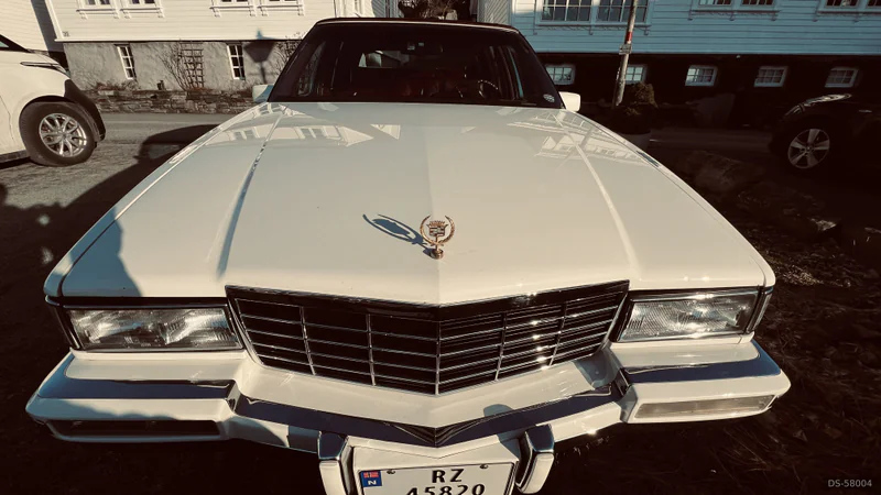 1992 Cadillac Sedan Deville V8 in Tananger 7