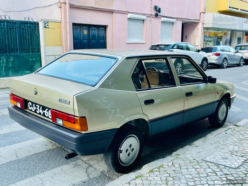 1984 Alfa Romeo 33 Quadrifoglio Oro in Lisboa 3