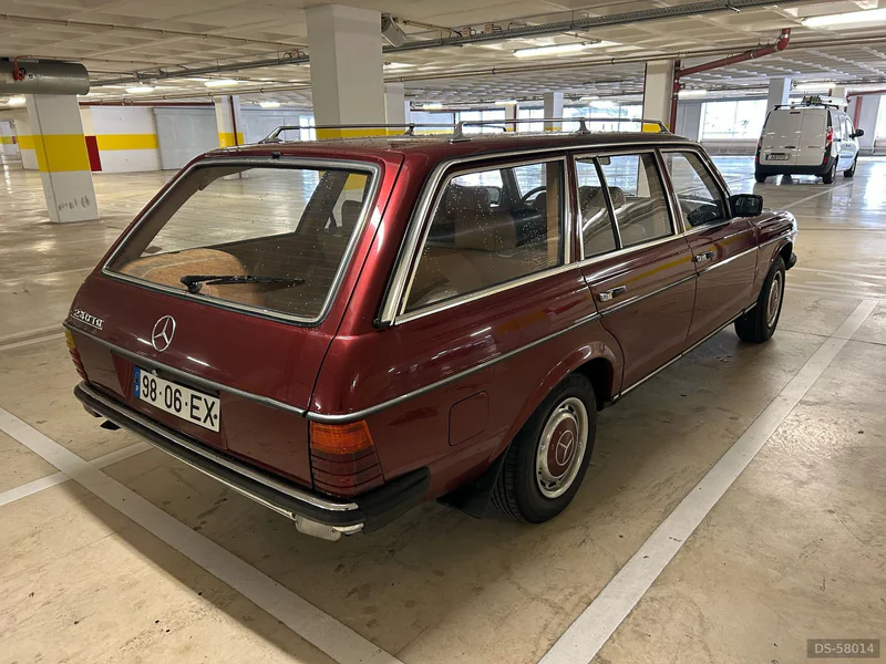 1983 Mercedes-Benz 240 Td in Lisboa 5