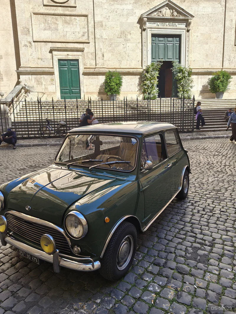 1966 Innocenti Mini Cooper 1000 in Roma 1