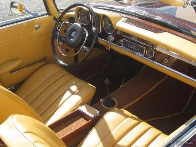 1965 Mercedes-Benz 230 Sl in Avezzano 8