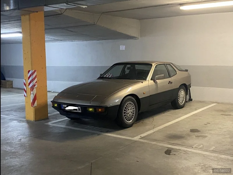 1980 Porsche 924 in Madrid 3