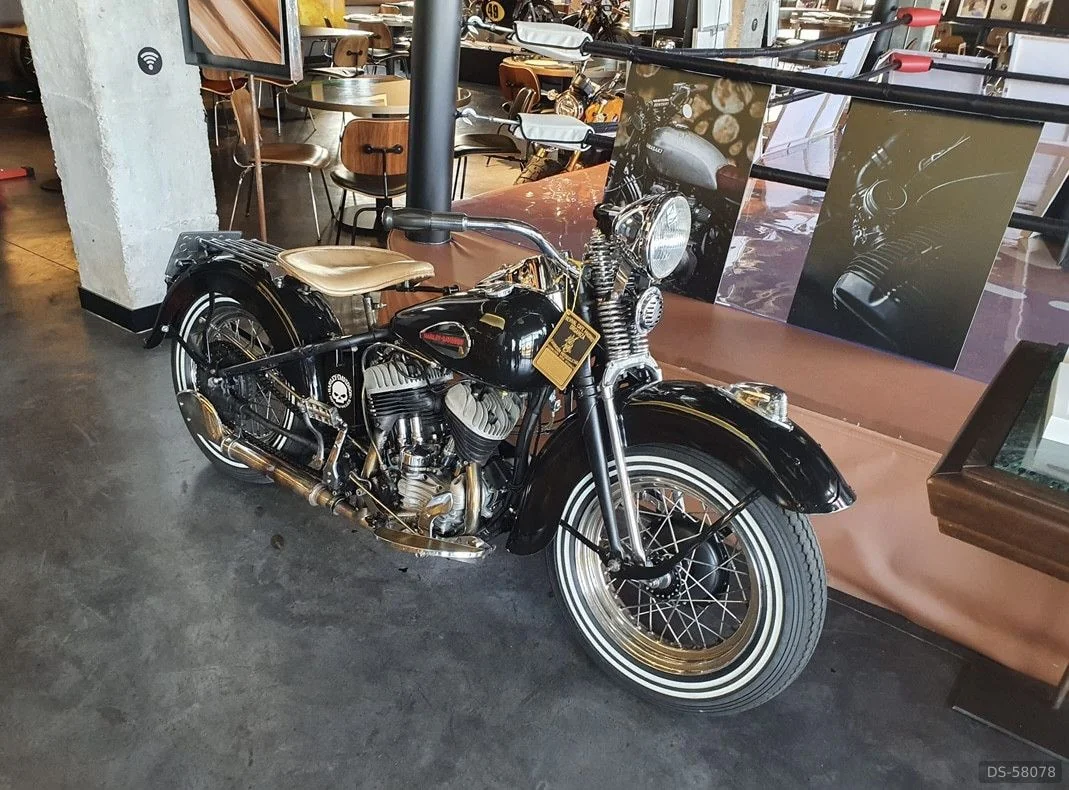 1942 Harley-Davidson Wl45