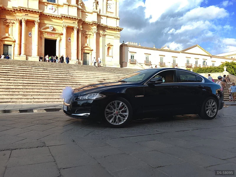 2015 Jaguar Xf250 in Siracusa 2