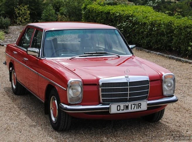 1976 Mercedes-Benz W115 240d in St. Albans 2