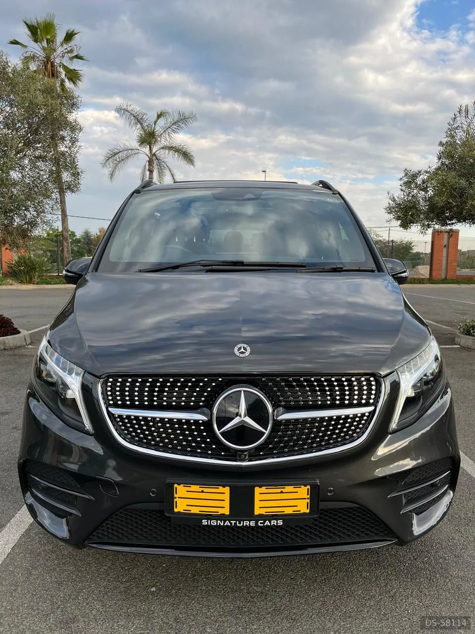 2023 Mercedes-Benz V Class 300d