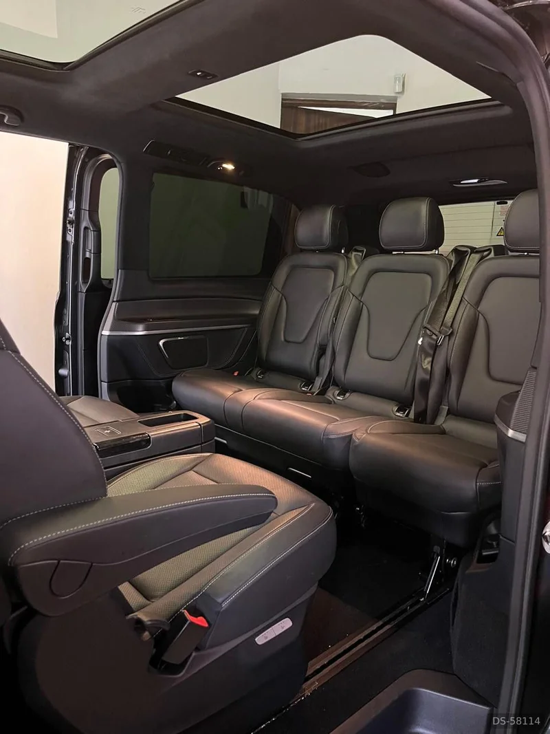 2023 Mercedes-Benz V Class 300d in Northriding, Randburg 10