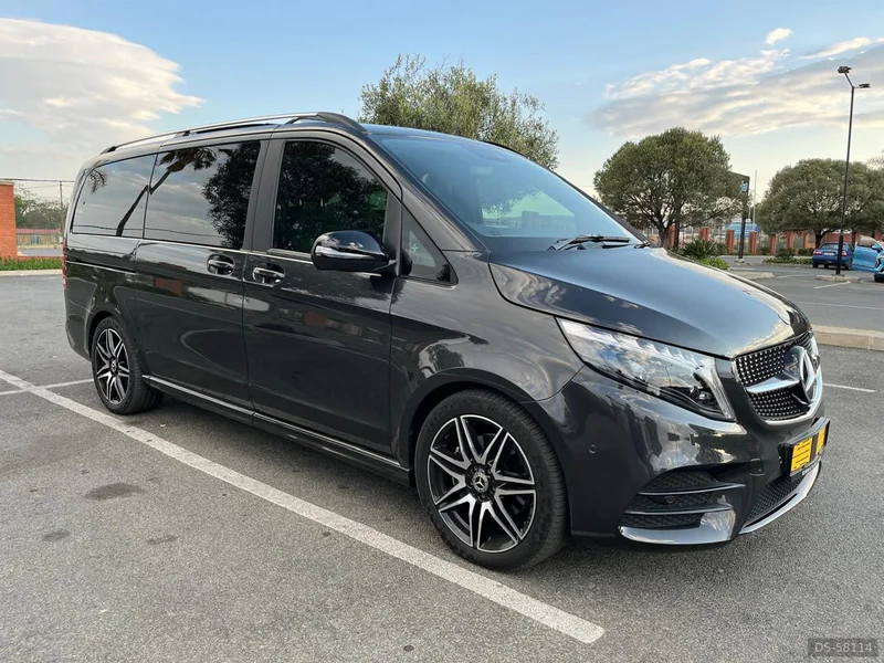 2023 Mercedes-Benz V Class 300d in Northriding, Randburg 5