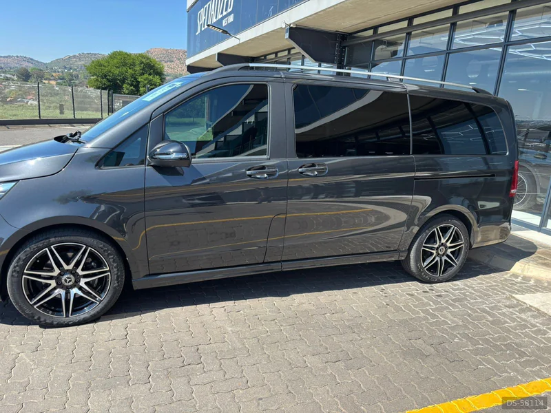 2023 Mercedes-Benz V Class 300d in Northriding, Randburg 7
