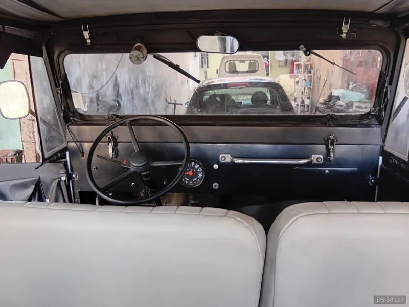 1965 Jeep Willys in São Paulo 9