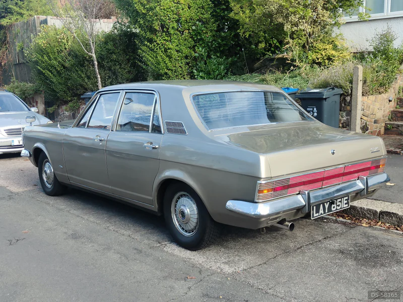 1967 Ford Zodiac Mkiv in London 5