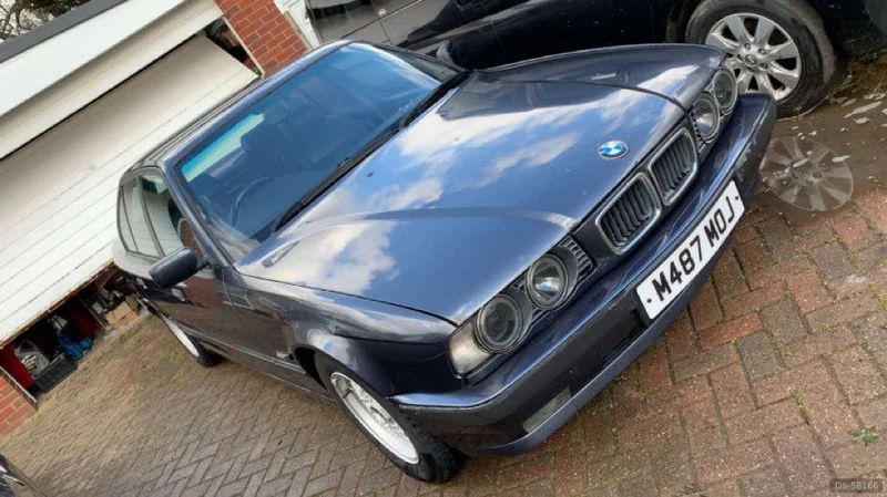 1994 BMW 525i in Leicester 4