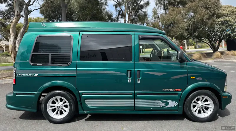 1997 Chevrolet Astro in Cairnlea 2