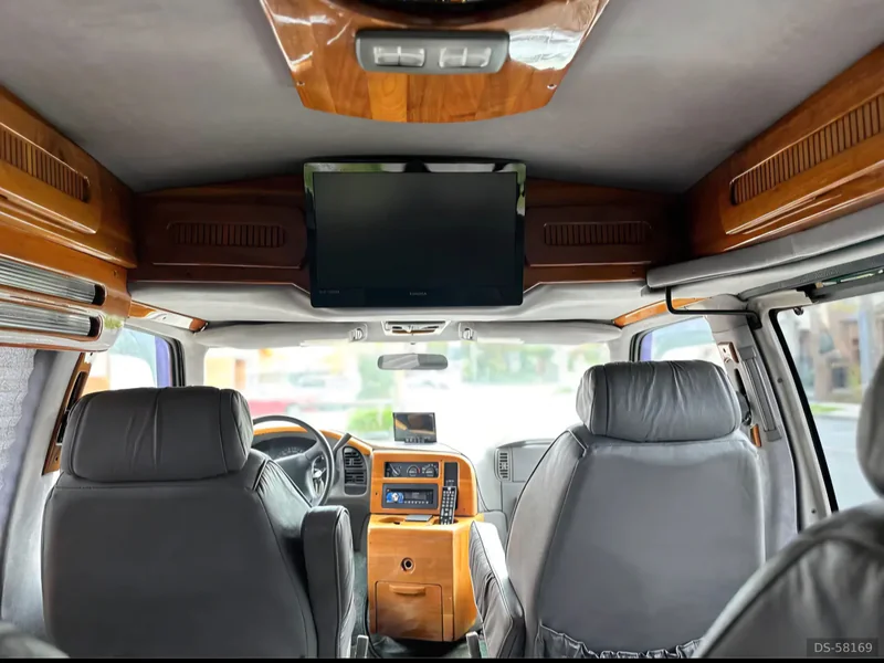 1997 Chevrolet Astro in Cairnlea 4