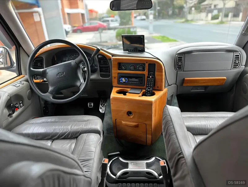 1997 Chevrolet Astro in Cairnlea 5
