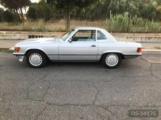 1988 Mercedes-Benz 300sl W107 in Roma