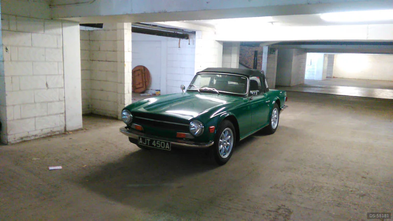 1973 Triumph TR6 Pi in London 7