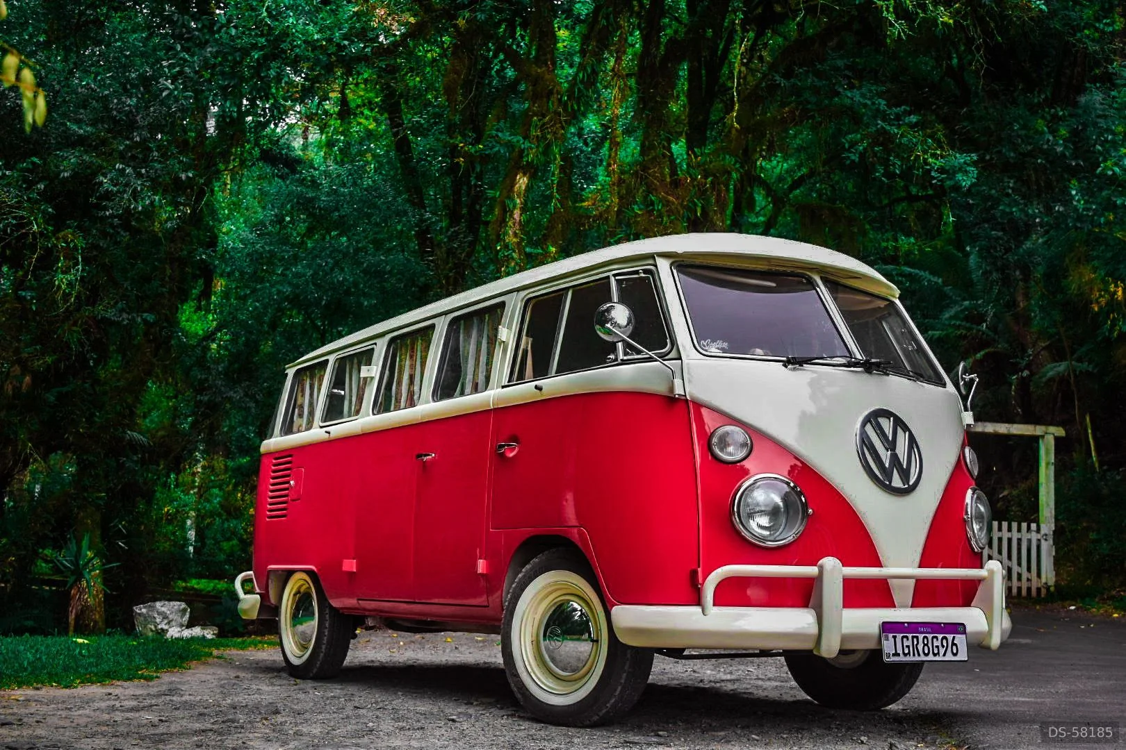 1974 Volkswagen Kombi Corujinha