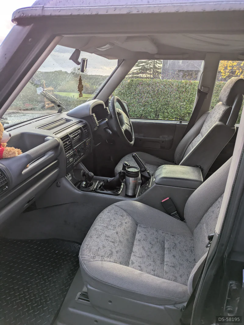 1999 Land Rover Discovery in Bignall End 4
