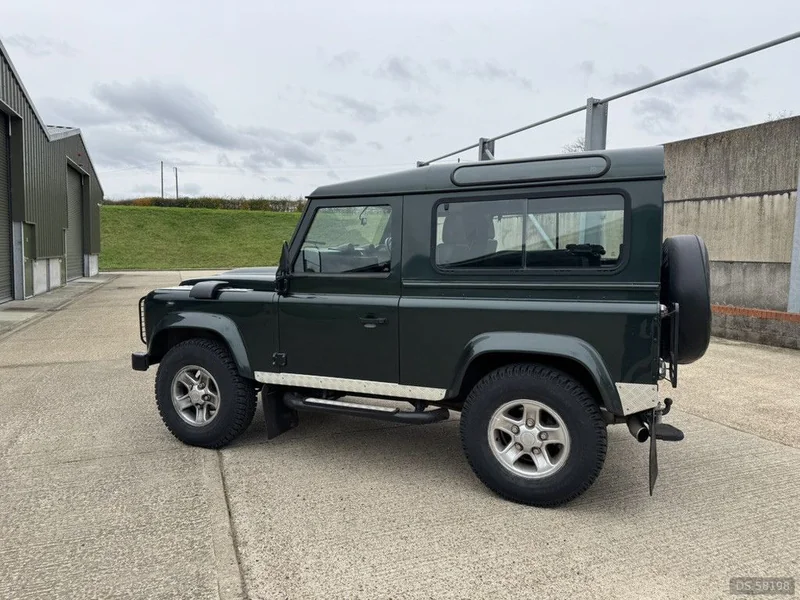 2010 Land Rover Defender 90 in Westerham 4