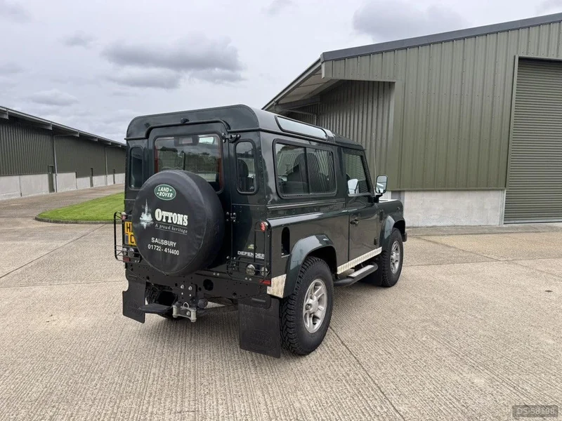 2010 Land Rover Defender 90 in Westerham 5