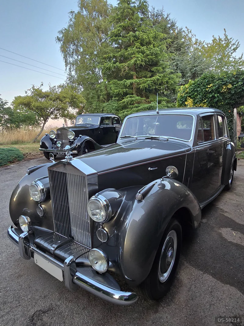 1954 Rolls-Royce Silver Dawn in Northampton 6
