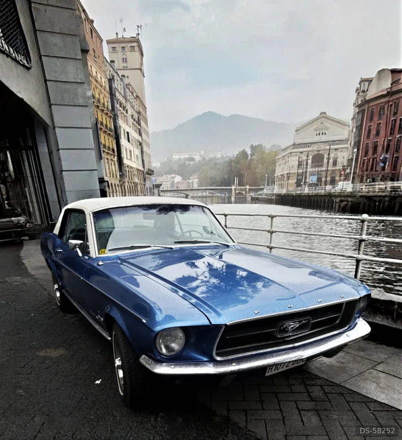 1967 Ford Mustang in Sopelana 3