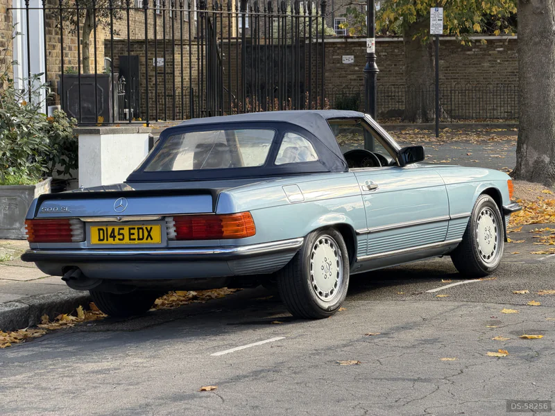 1987 Mercedes-Benz Sl500 in London 3