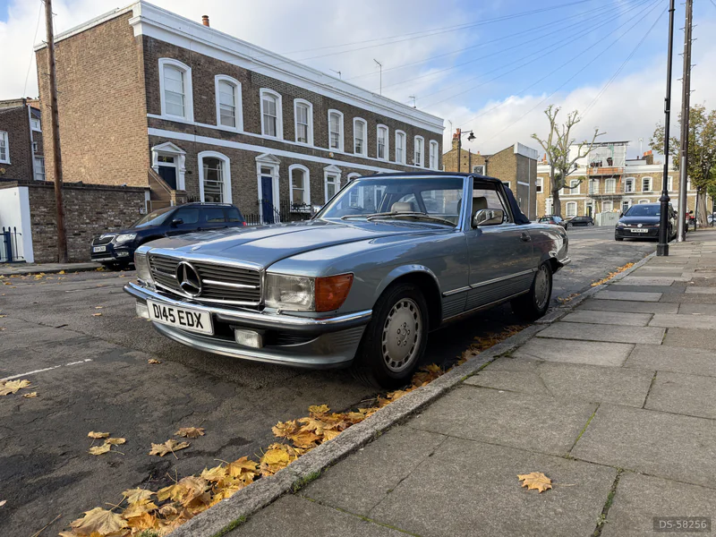 1987 Mercedes-Benz Sl500 in London 4