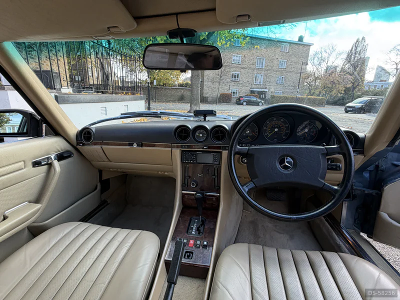1987 Mercedes-Benz Sl500 in London 7