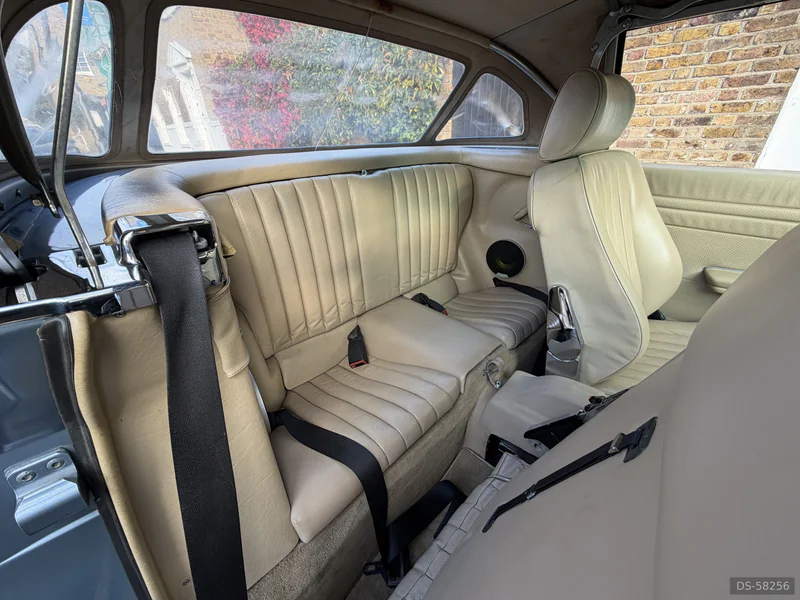 1987 Mercedes-Benz Sl500 in London 8