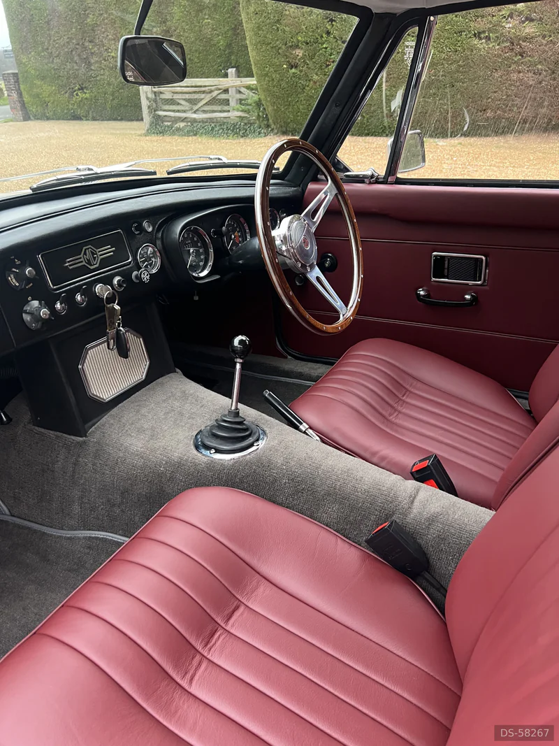 1971 MG Mgb Gt in Emsworth 5