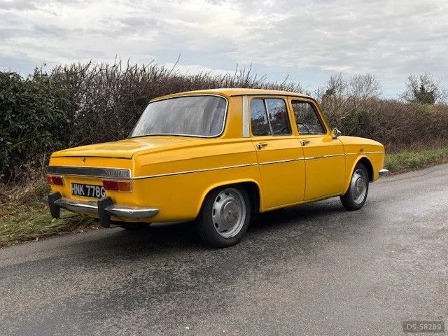 1968 Renault 10 in Iver 2