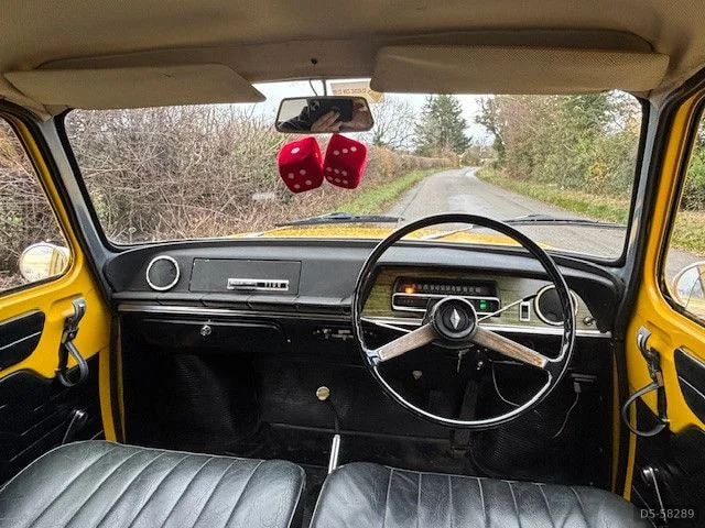 1968 Renault 10 in Iver 3