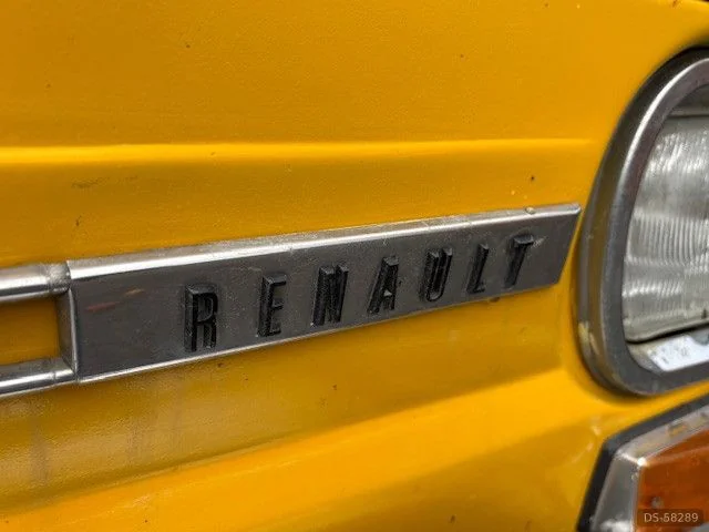 1968 Renault 10 in Iver 5