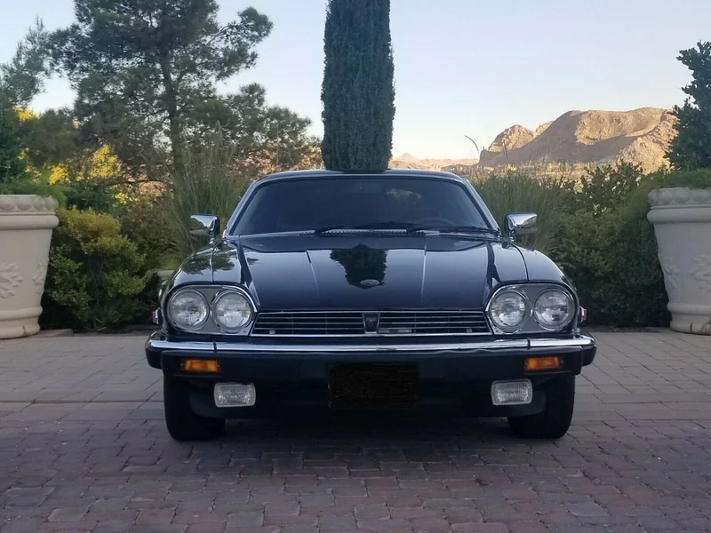 1988 Jaguar XJ-S Base 4