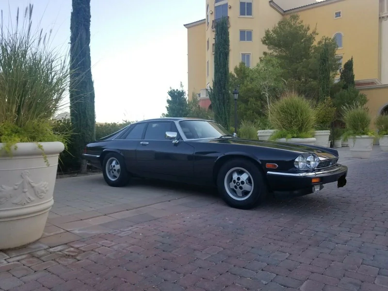 1988 Jaguar XJ-S Base 6