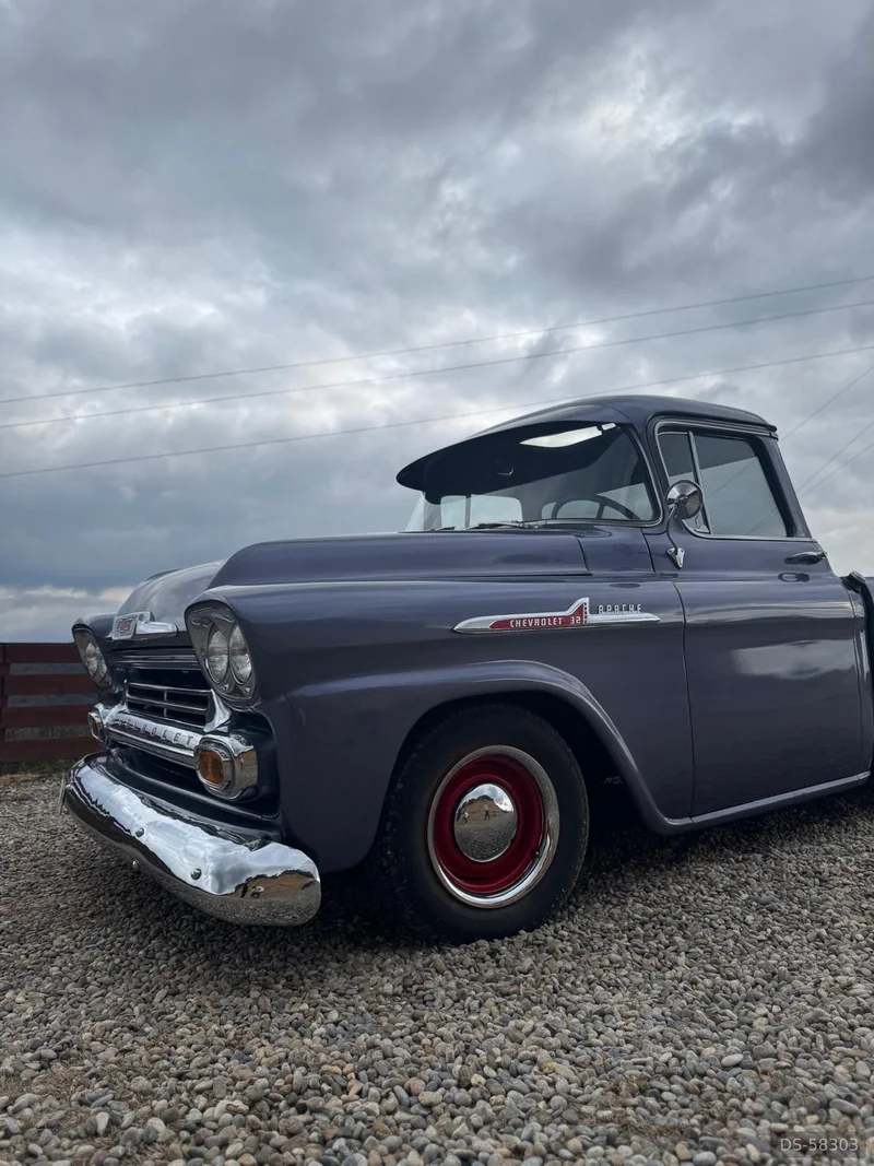 1959 Chevrolet Apache in Lleida 2