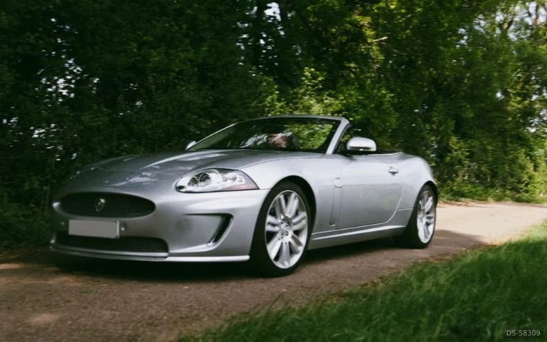 2010 Jaguar Xkr 5l in Byfield, Daventry 2