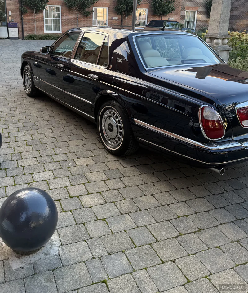 2002 Rolls-Royce Silver Seraph in London 2