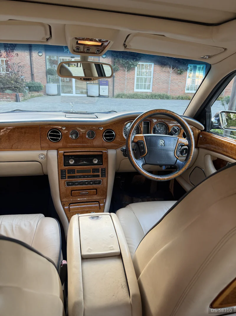2002 Rolls-Royce Silver Seraph in London 10