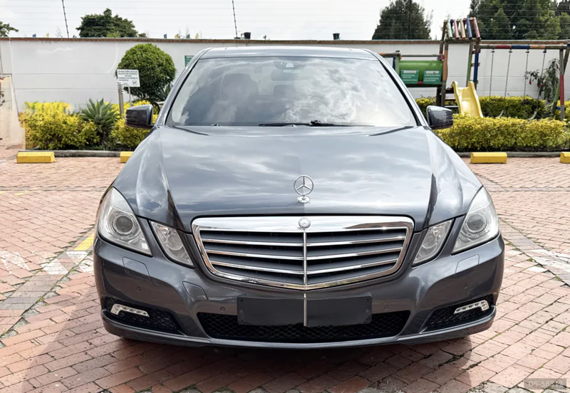 2010 Mercedes-Benz E250 in Cajica 2