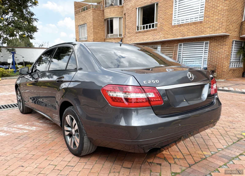 2010 Mercedes-Benz E250 in Cajica 5